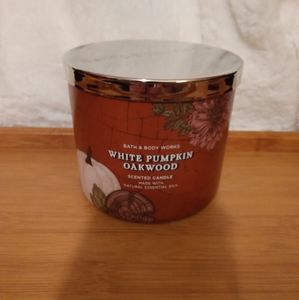 Bath and Body Works 3 Wick Candle White Pumpkin Oakwood